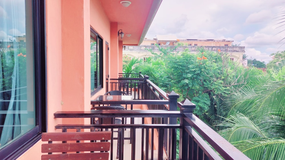 Kouprey Hotel 7/71