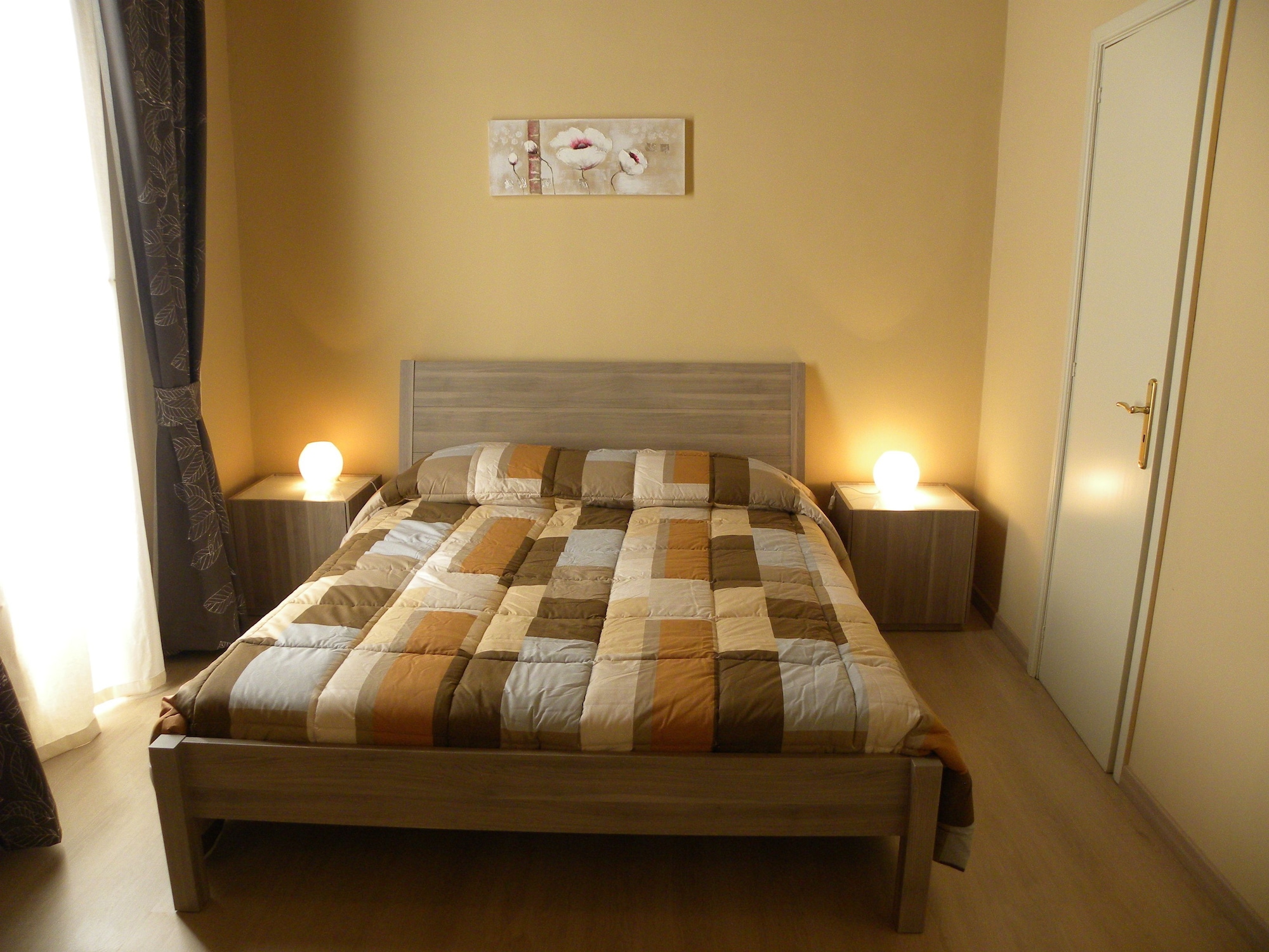STANDARD, DOUBLE BED