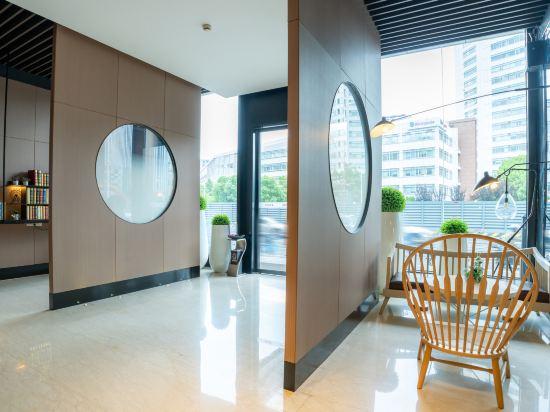 Yitel (Shanghai Caohejing Middle Ring Road Caobao Road) 39/46