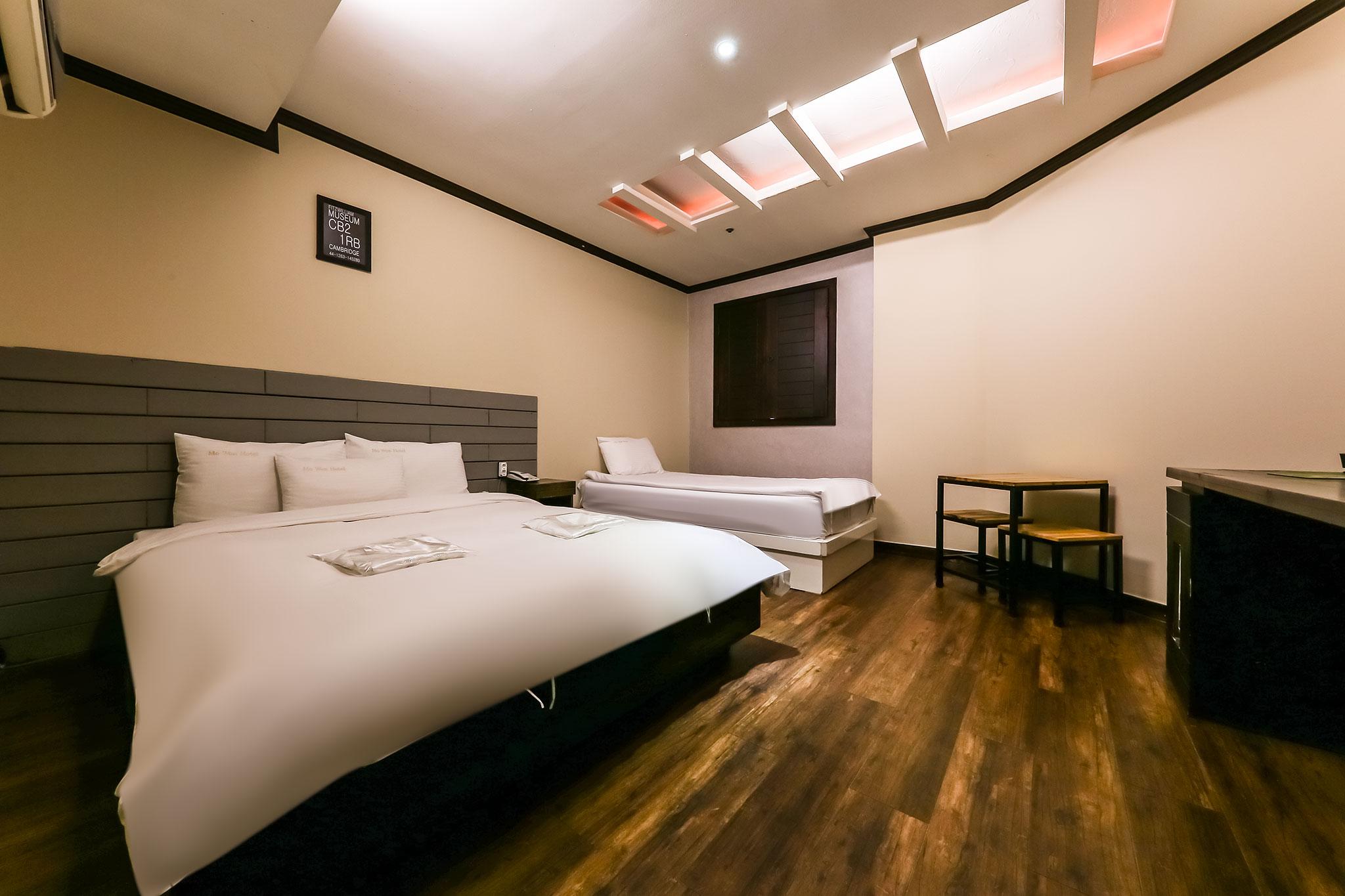 Mowon Hotel 19/71