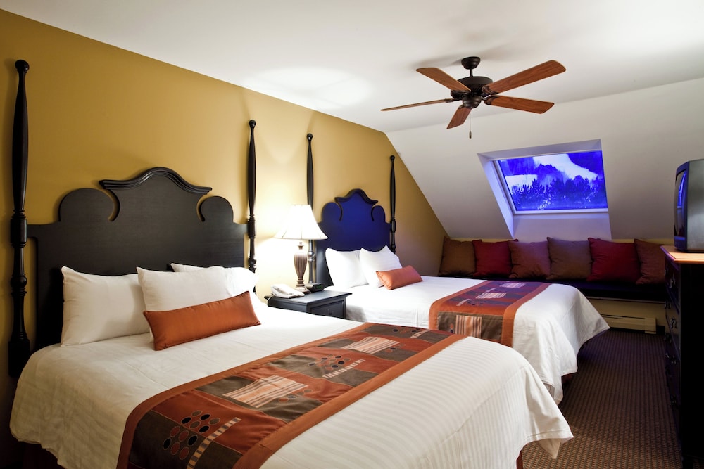 3 Bedrooms, Villa, King Bed, 2 Double and Twin Beds