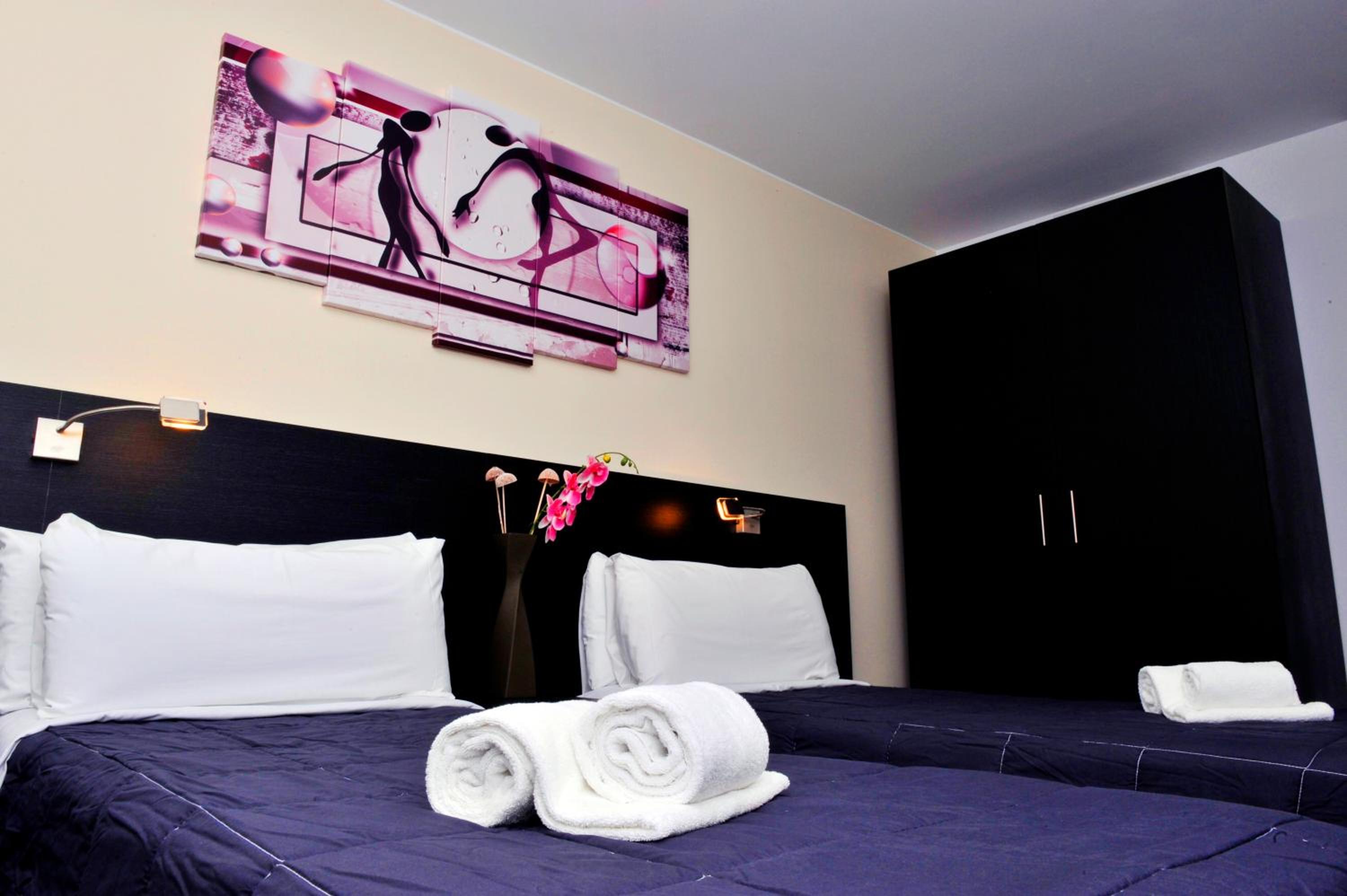 6 Bis HOTEL 31/58