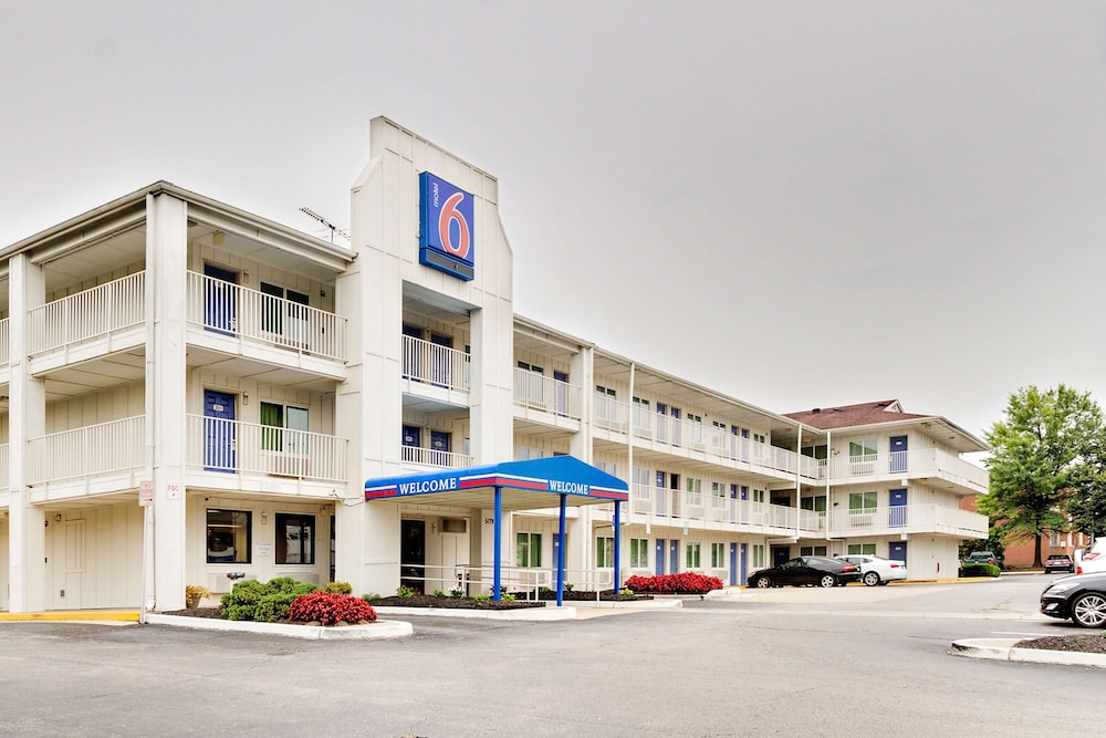 Motel6 Linthicum Heights, MD - BWI Airport 23/27