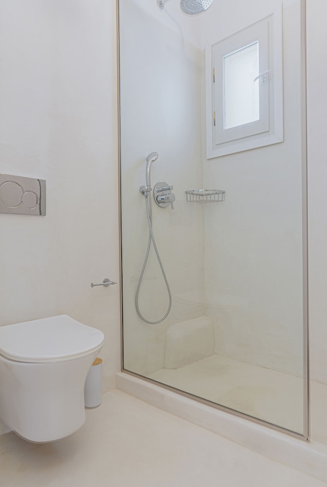 Irida Luxury Apartments 48/50