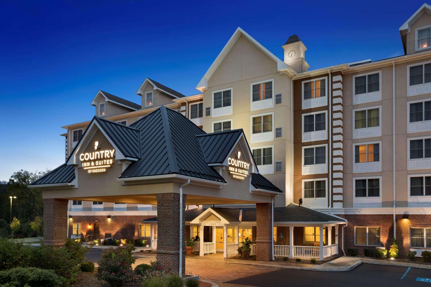 Country Inn and Suites by Radisson State College (Penn State Area), PA 2/28