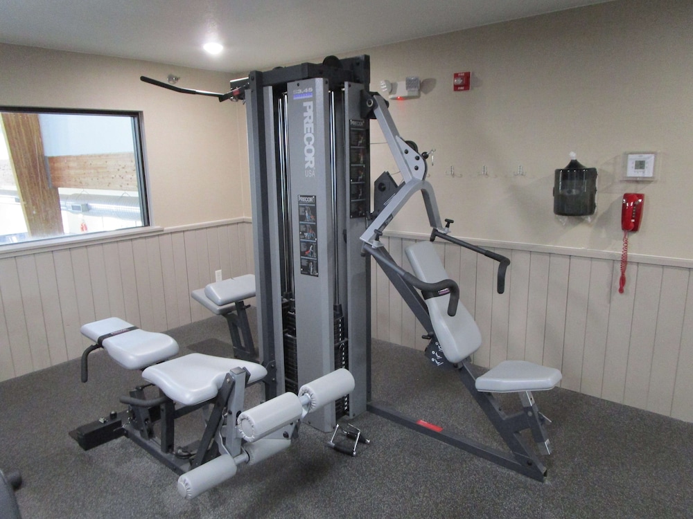 Best Western Watertown Inn Suites 20/42
