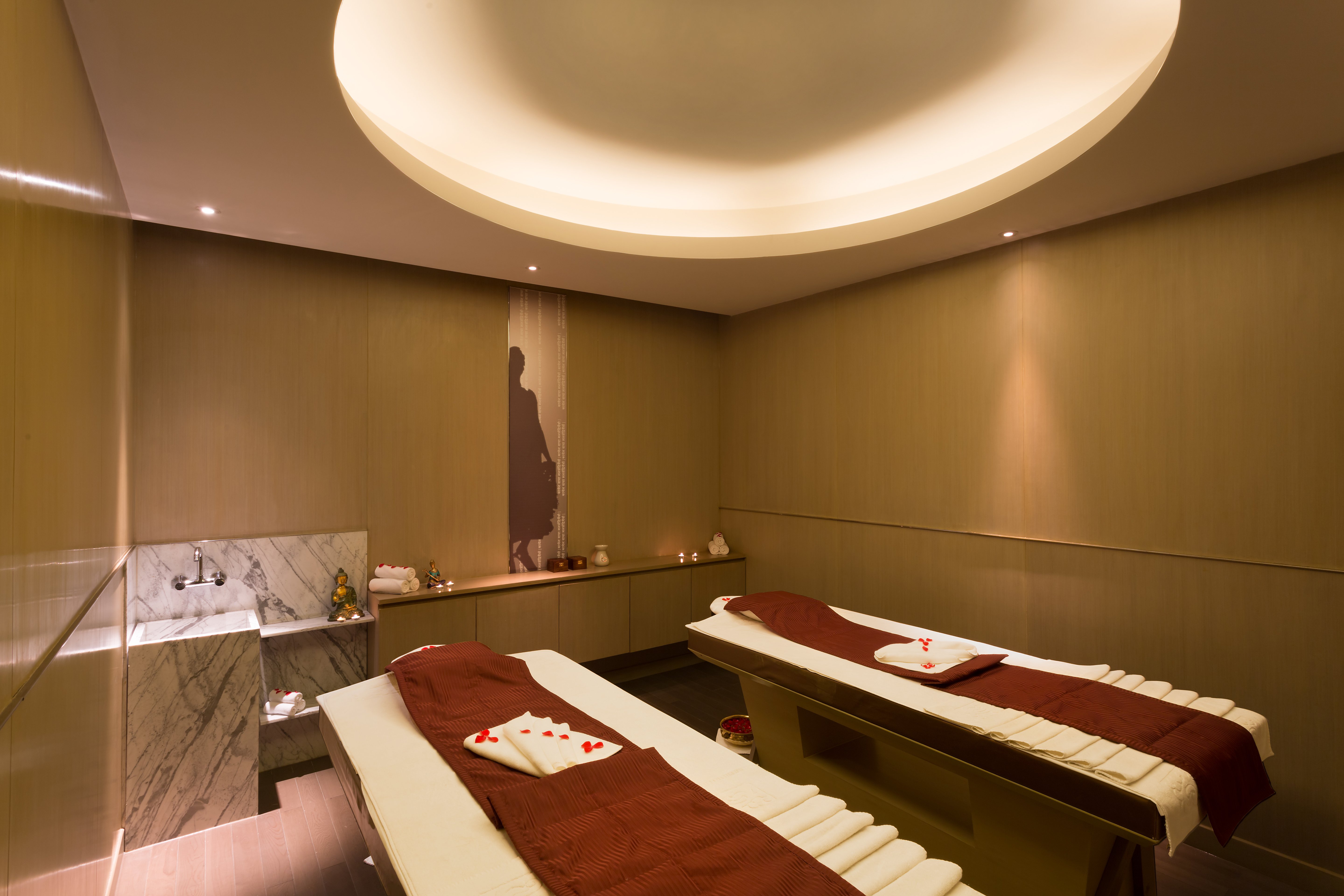 Holiday Inn New Delhi Aerocity by IHG 39/79