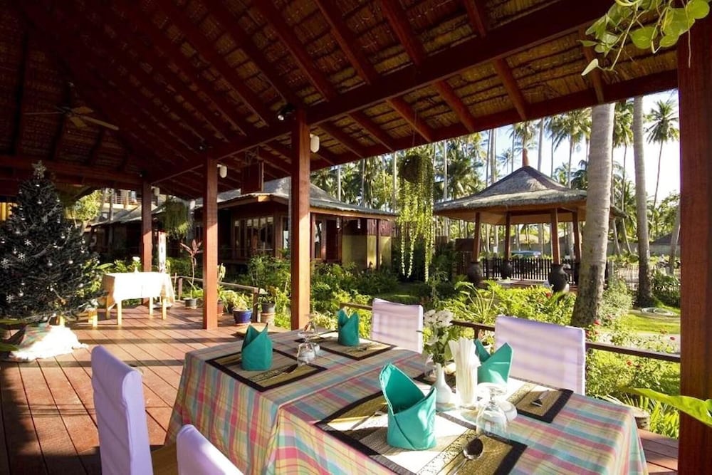 Lipa Bay Resort 47/55
