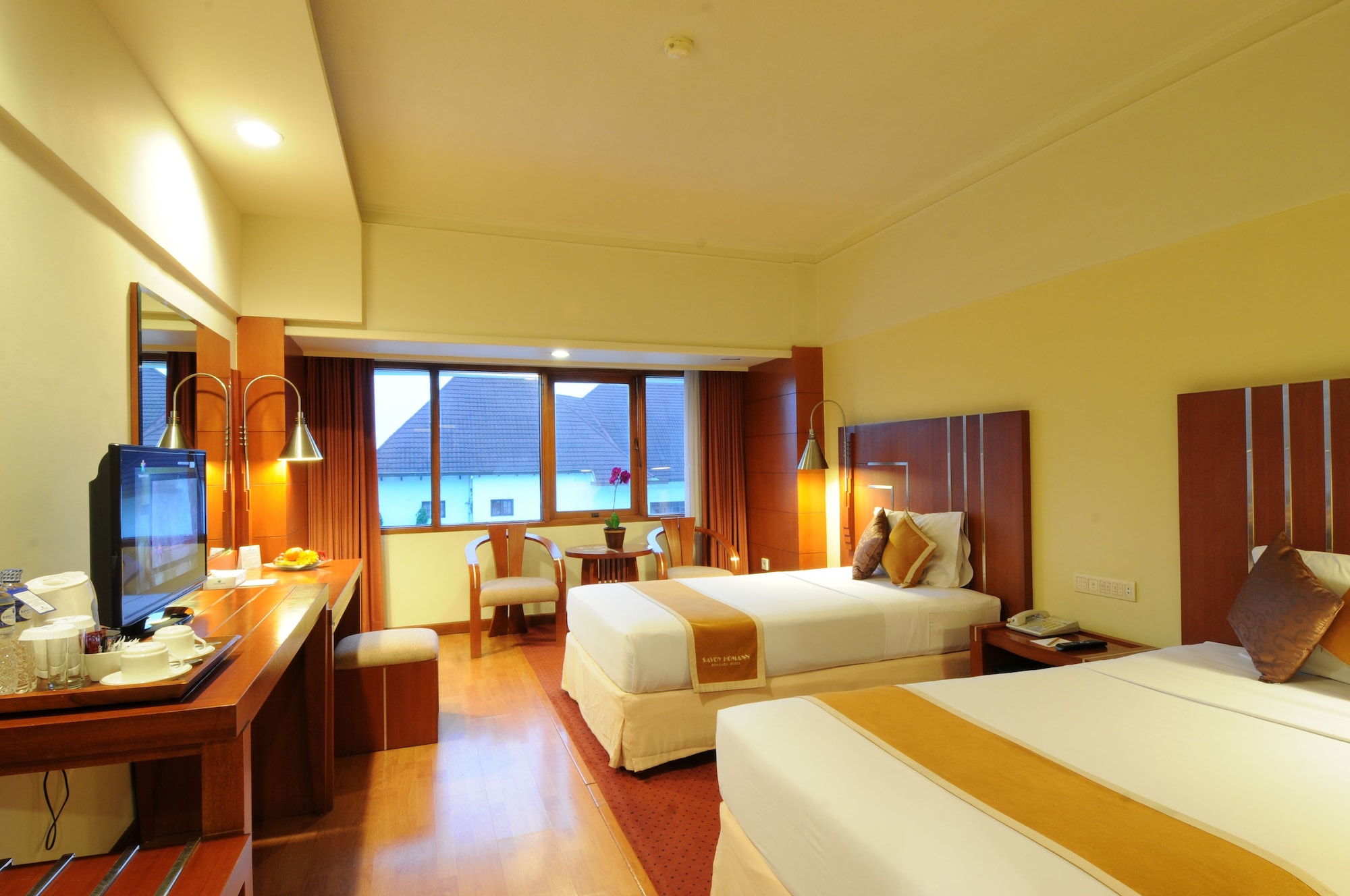 Deluxe Twin Bed