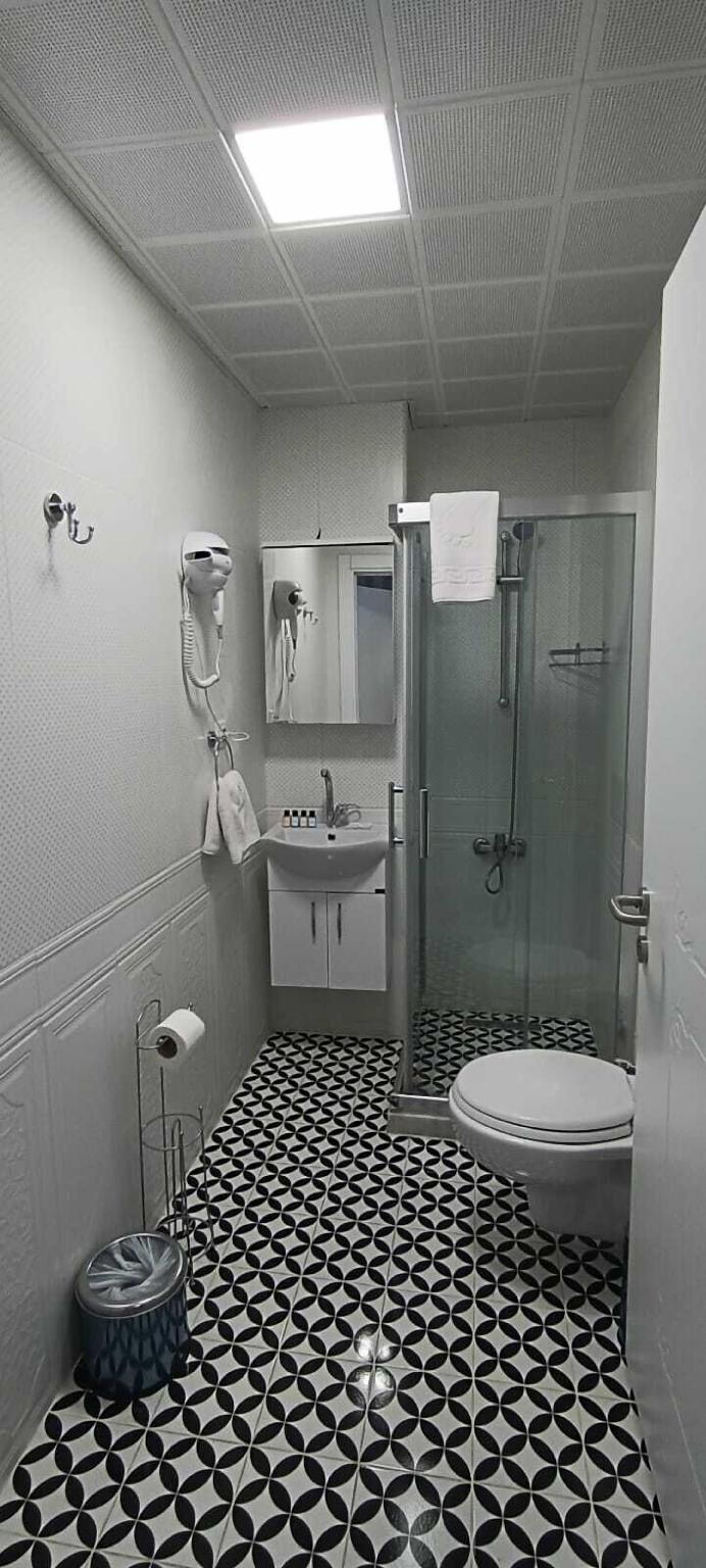 Maxxmarine Hotel 25/26