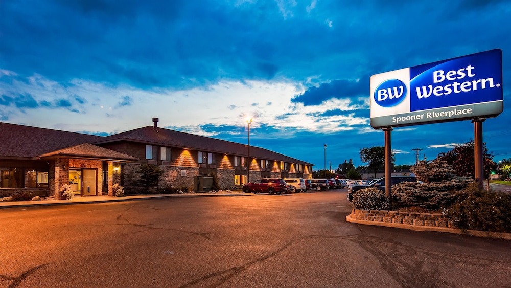 Best Western Spooner Riverplace 4/33