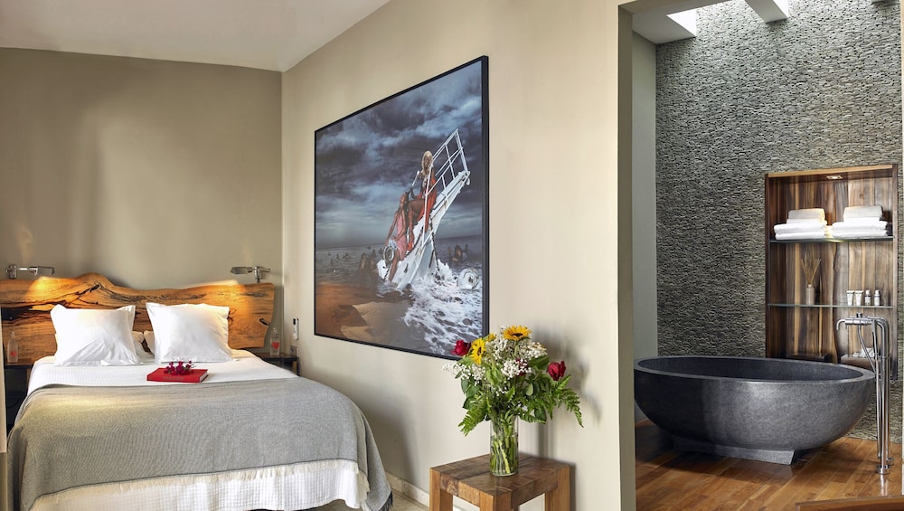 The Giri Residence Hotel & Spa 8/39