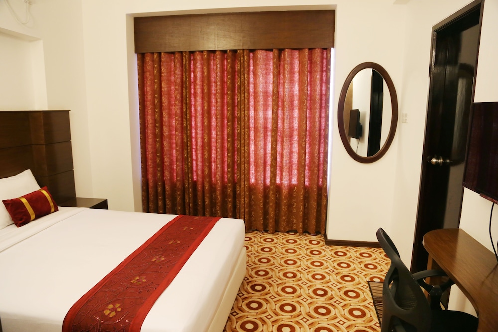 GRAND ORIENTAL HOTEL 12/60