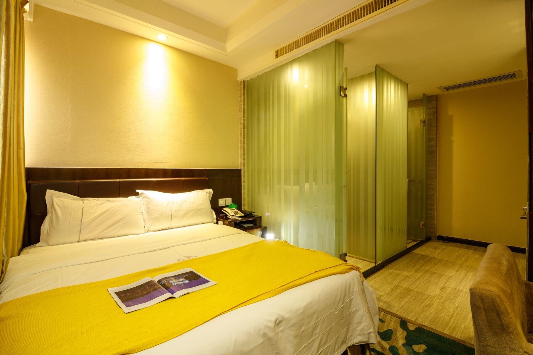 Vienna Hotel (Guangzhou Beijing Road Pedestrian Street Big Buddha Temple) 14/38