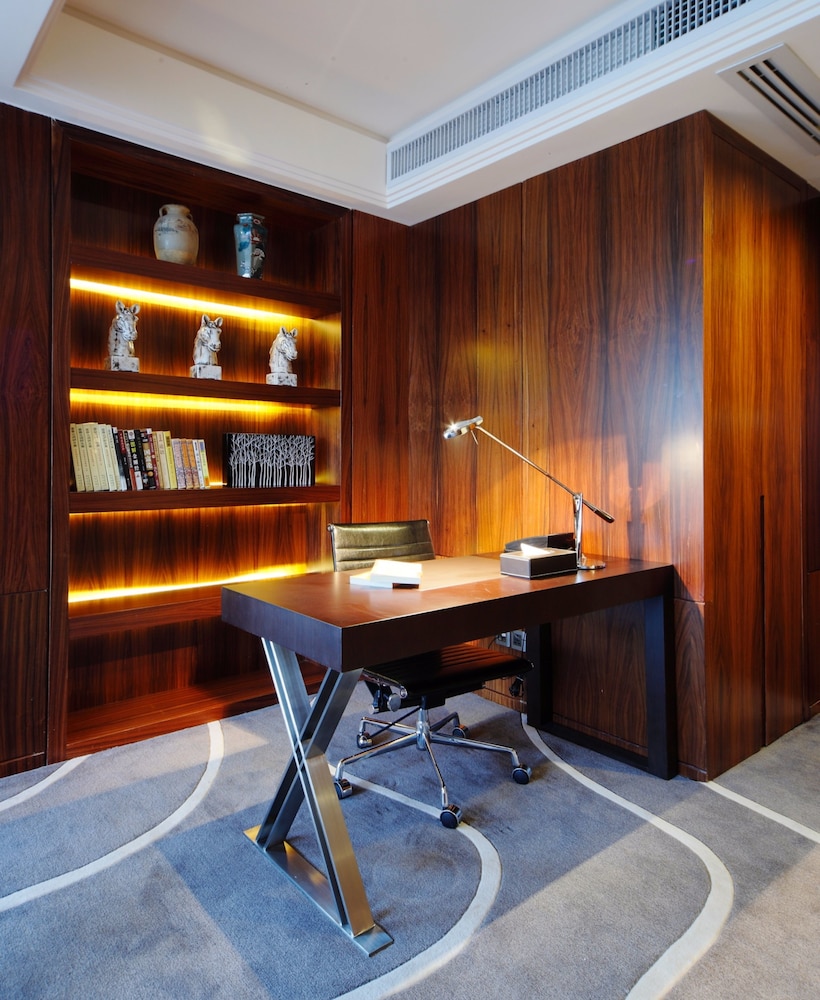 Dw Hotels 10/50