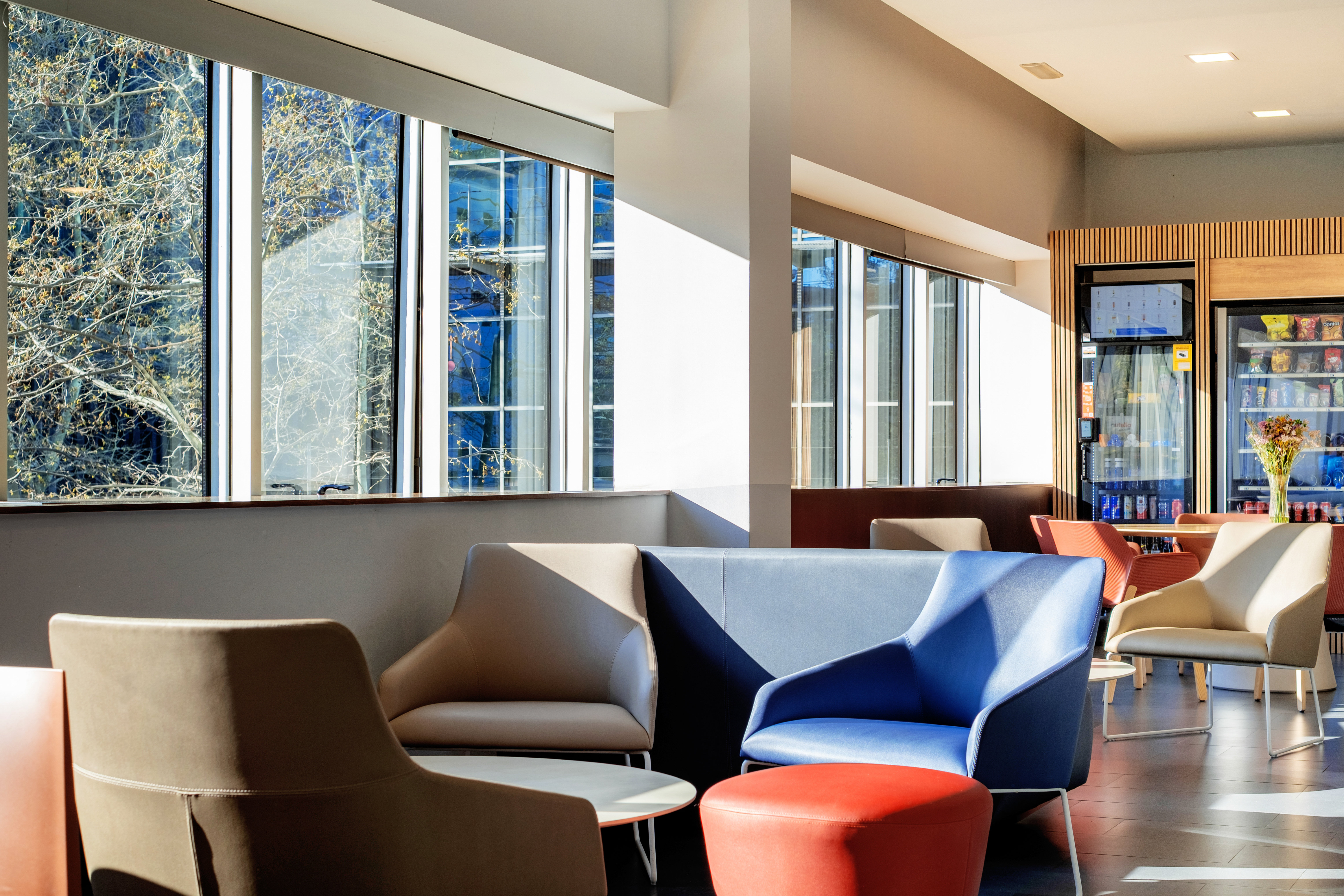 Holiday Inn Express Barcelona City 22at 48/72