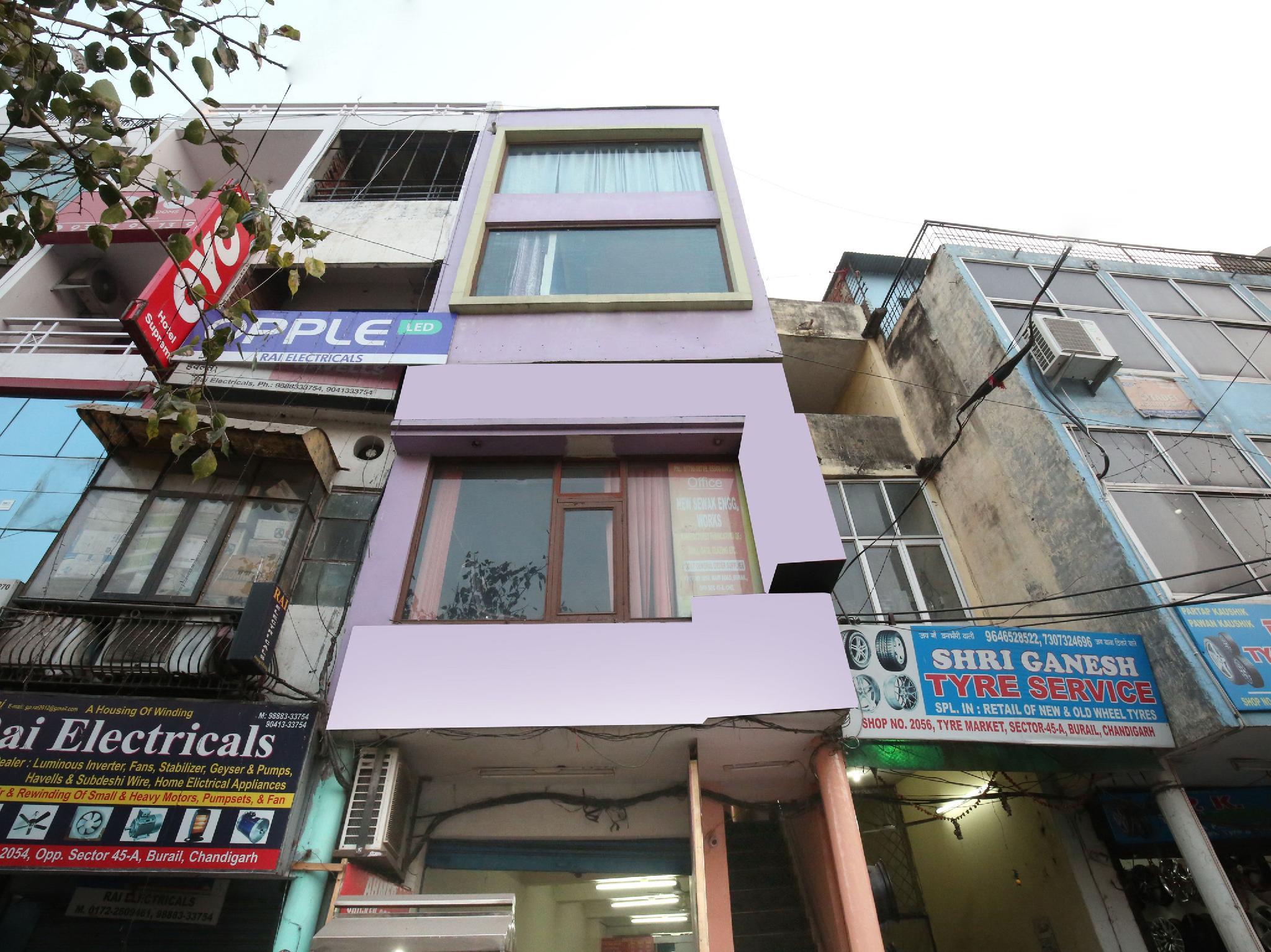 Oyo 10384 Hotel Rajesh Palace 2/30