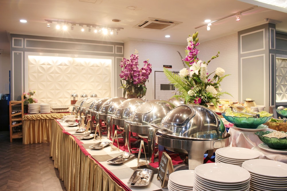 Picnic Hotel Bangkok 32/48