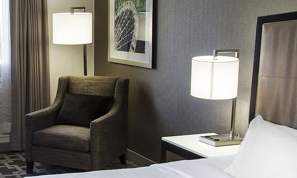 Hilton Niagara Falls/ Fallsview Hotel and Suites 40/49