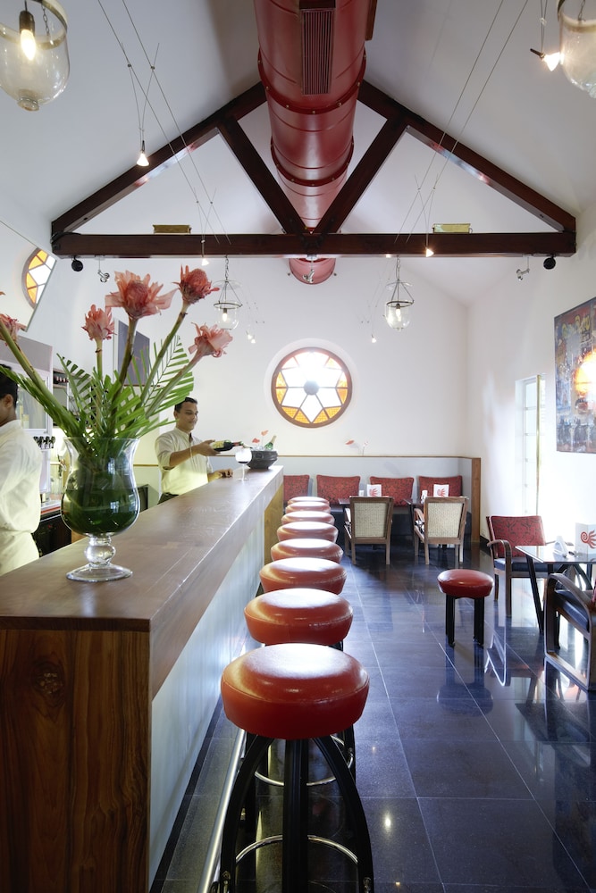 THE MALABAR HOUSE 36/44