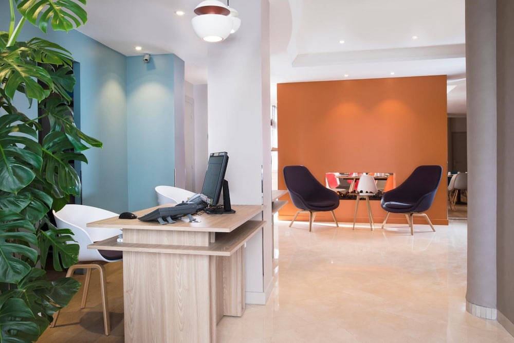 ibis Styles Bourg La Reine 7/50