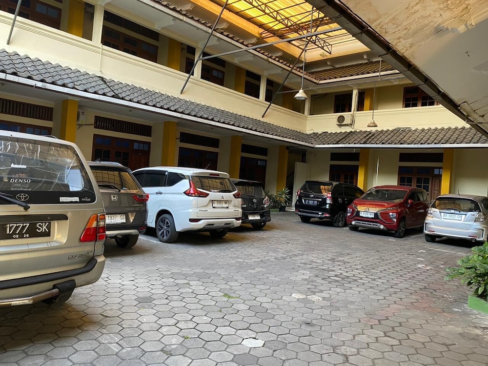Shafira Hotel Malioboro 35/46