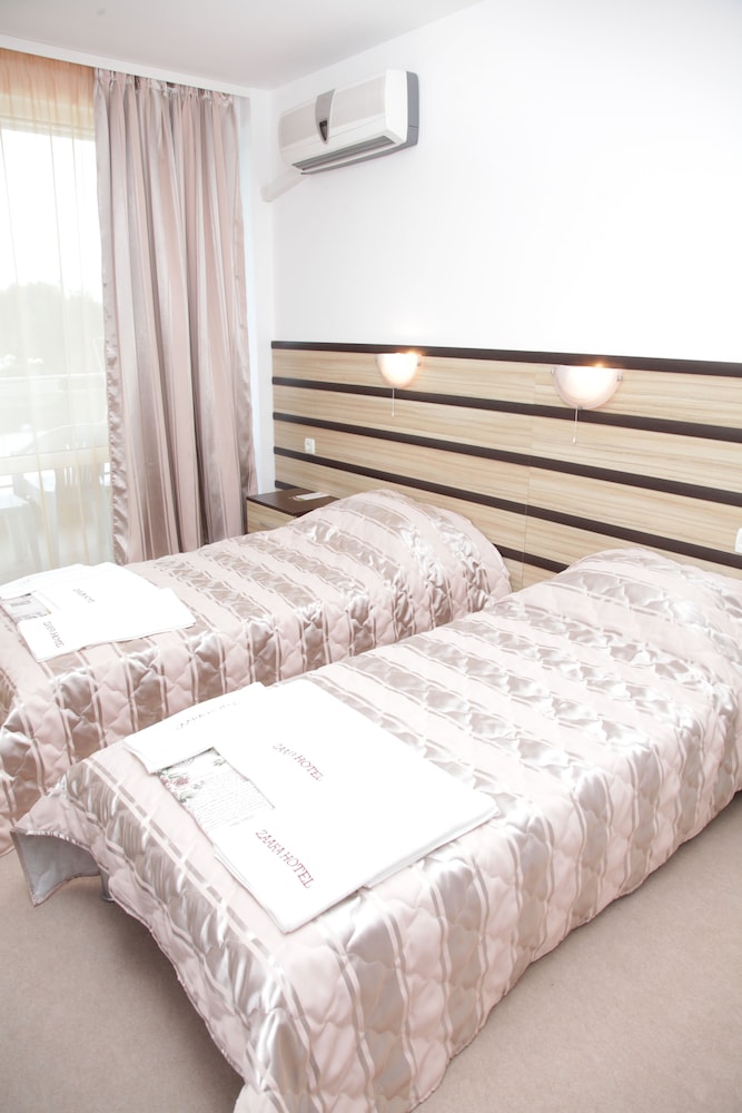 Hotel Zaara 9/32