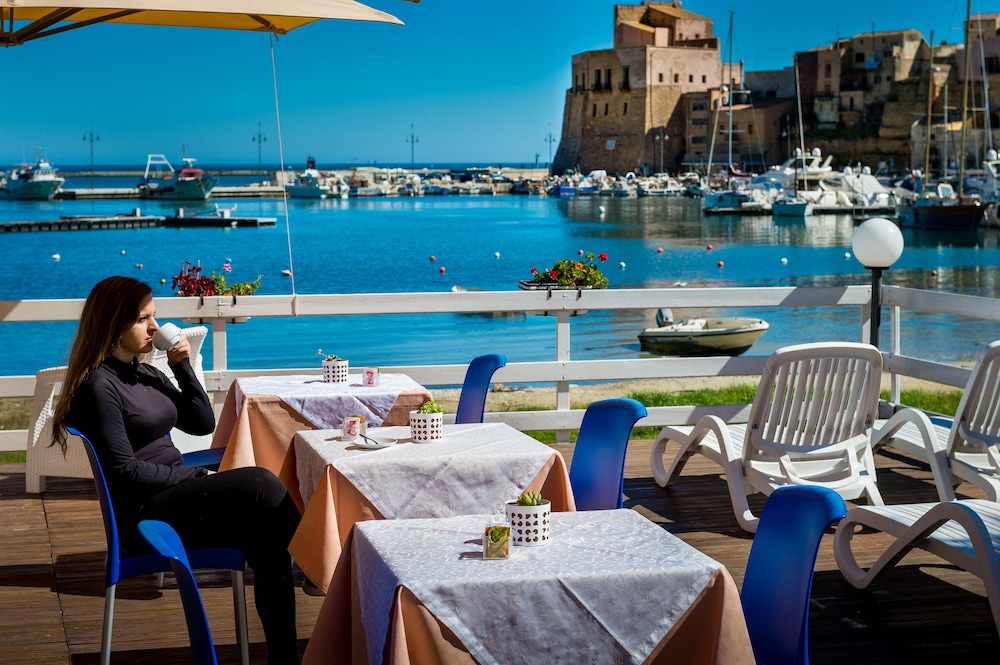 HOTEL CALA MARINA 58/72