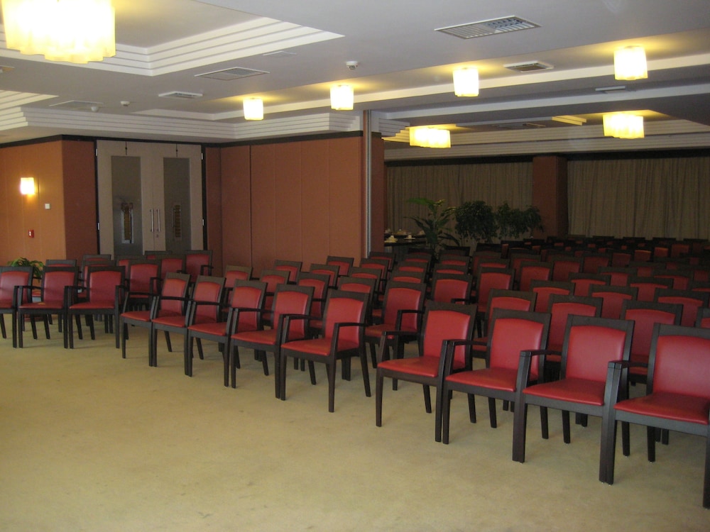 B&B HOTEL Napoli San Mauro 45/50