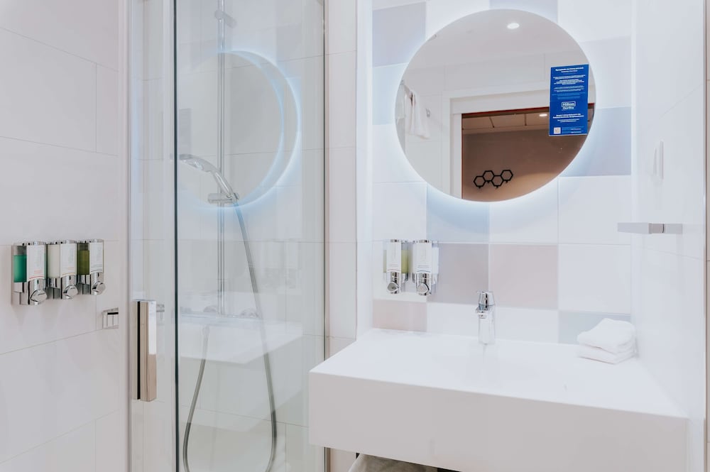 Hampton by Hilton Warsaw Reduta 13/72