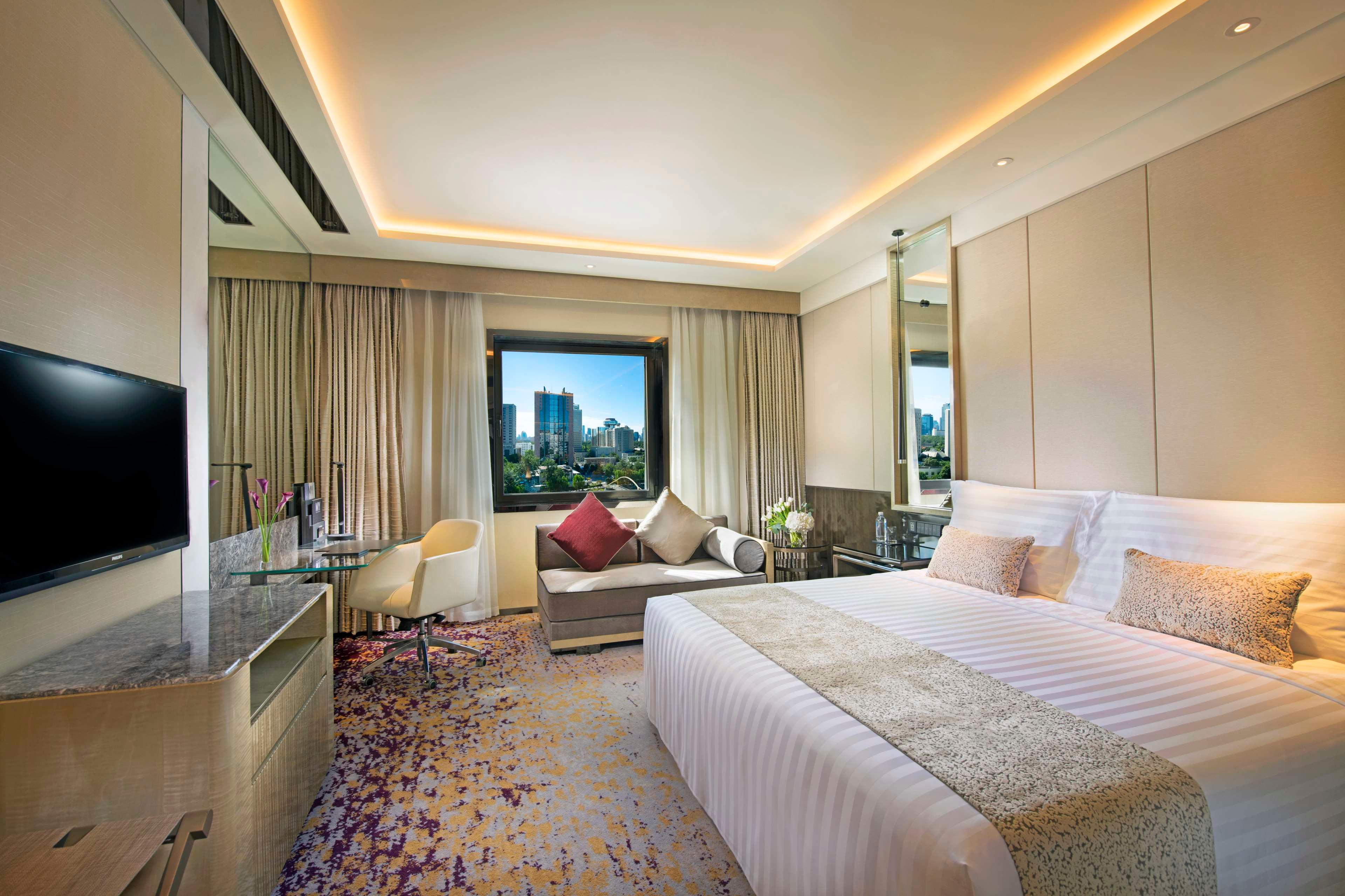Deluxe, Double Bed, River View