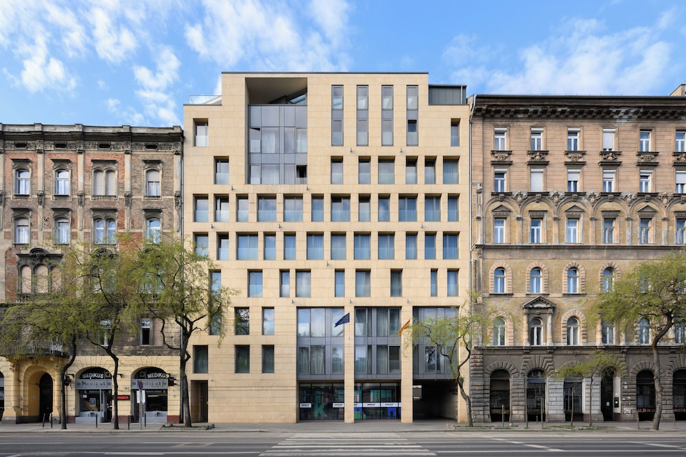 Akeah Verdi Budapest 56/61