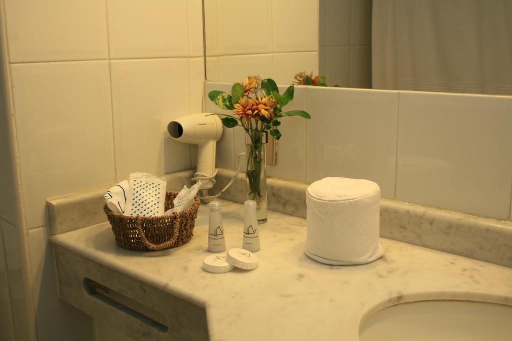 Hotel Acacias De Vitacura 9/17