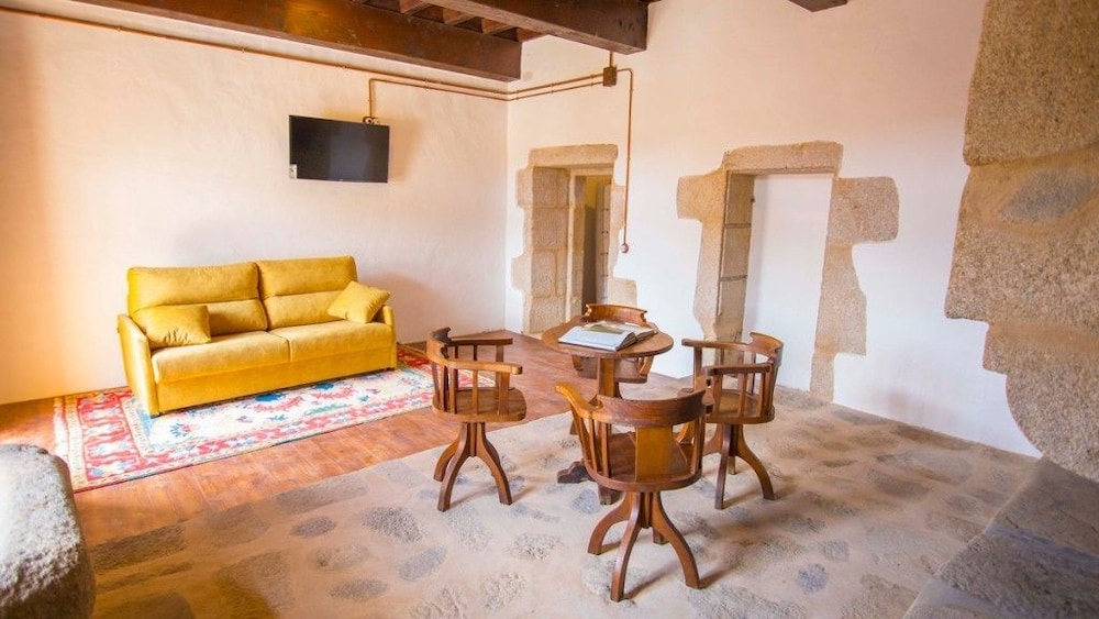 Hostel Monasterio De Moraime 9/26
