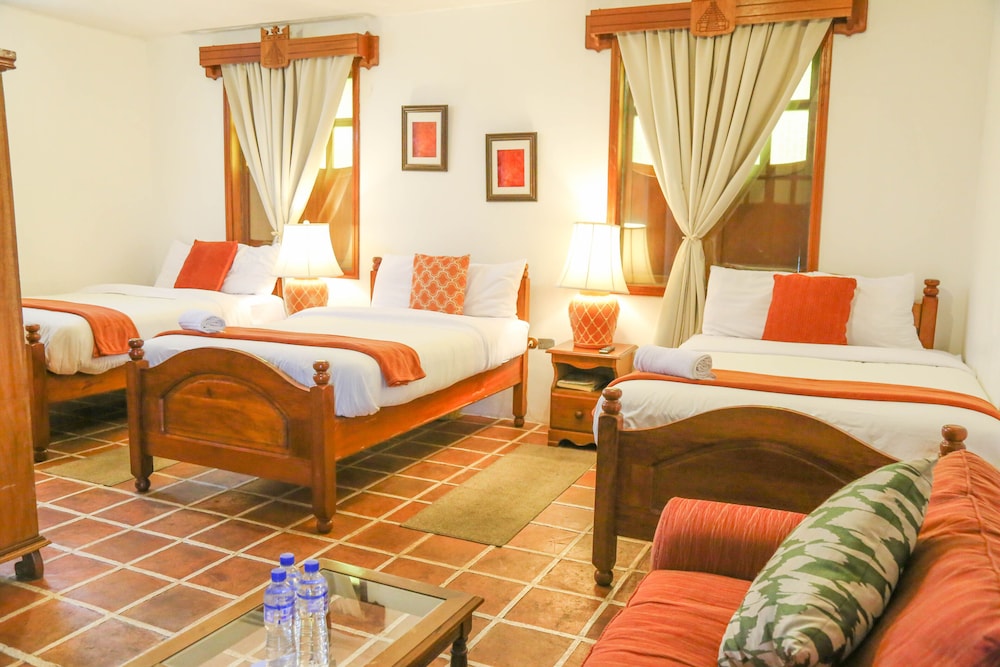 EL CARMEN SUITES 25/35