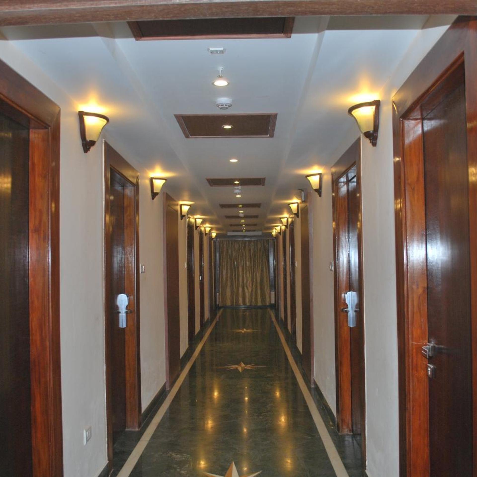 Oyo Premium Nayapalli Irc Village 3/72