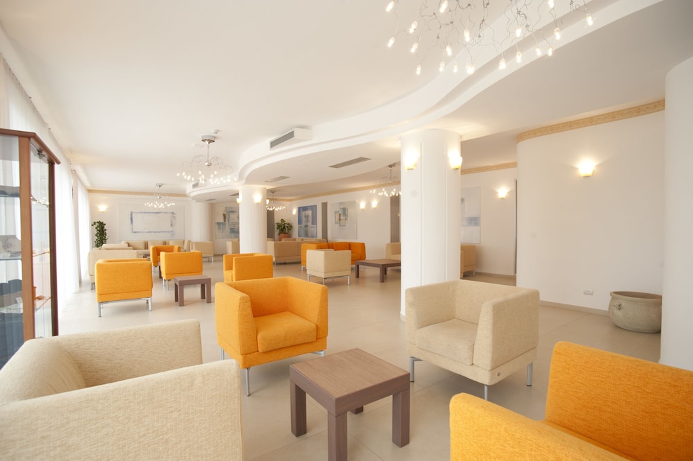 Oasiclub Hotel 35/54