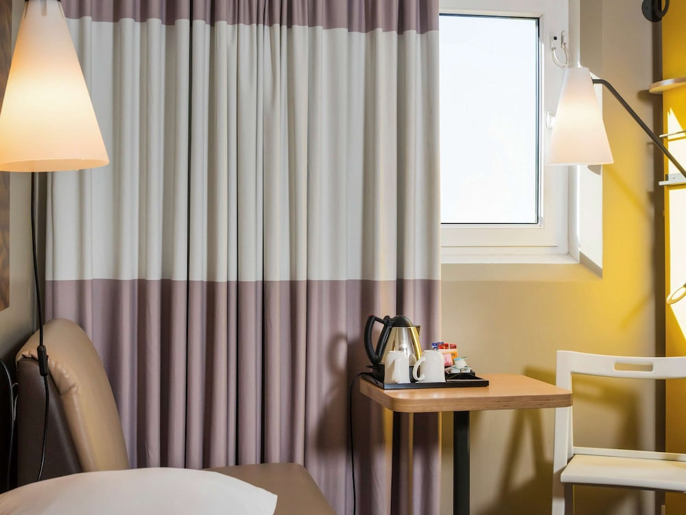 Ibis Leicester City 63/68