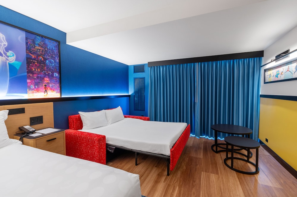 ROOM, 2 QUEEN BEDS, SOFA, POOL TERRACE, CLUB FLOOR
