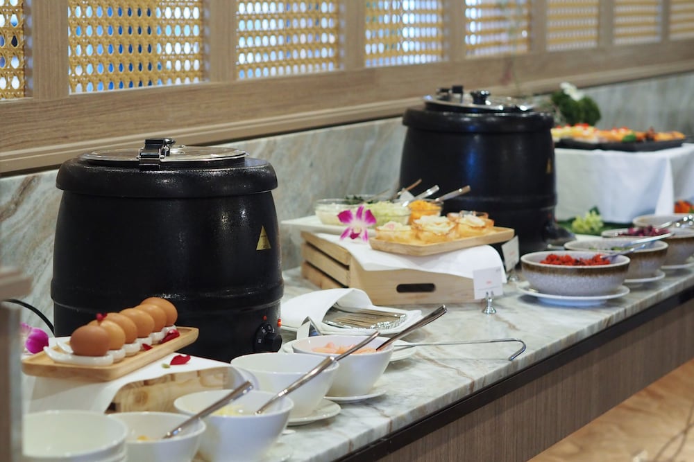 Eleven Bangkok Sukhumvit 11 by Kingston Hotels 43/73