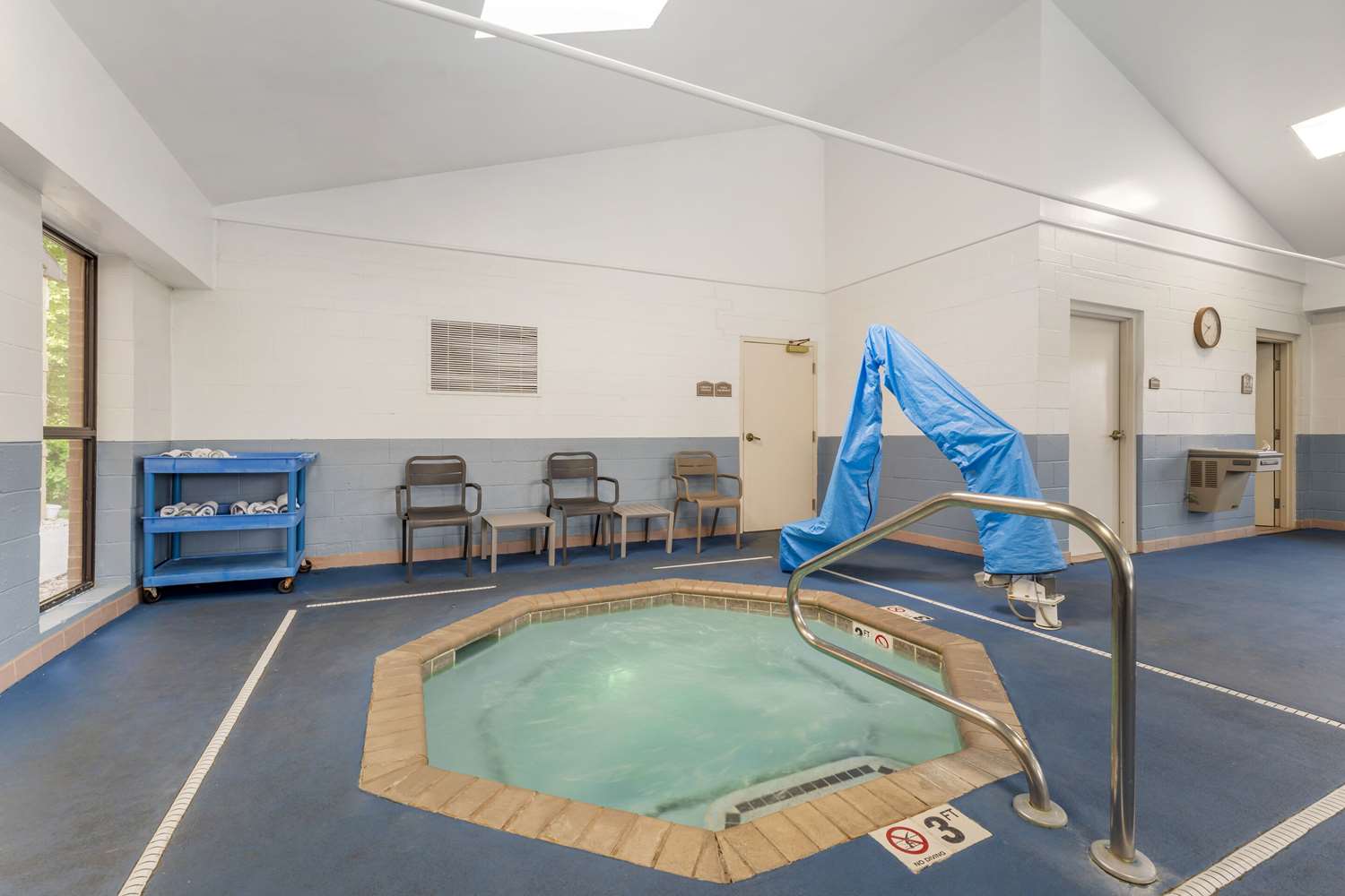 Comfort Inn & Suites Lavale - Cumberland 22/45