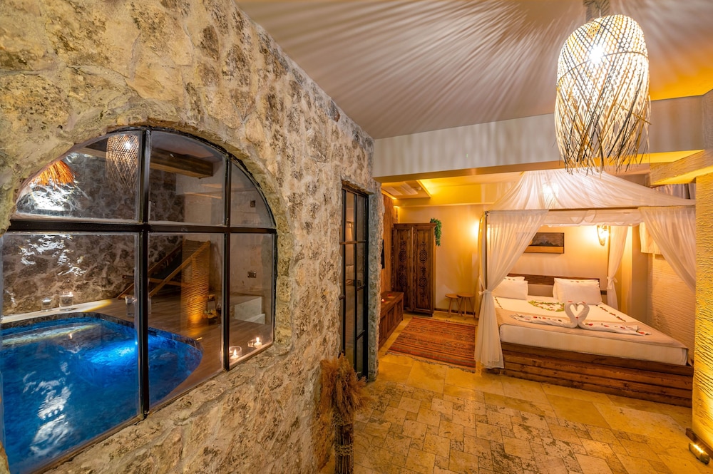Louis Cappadocia 21/50