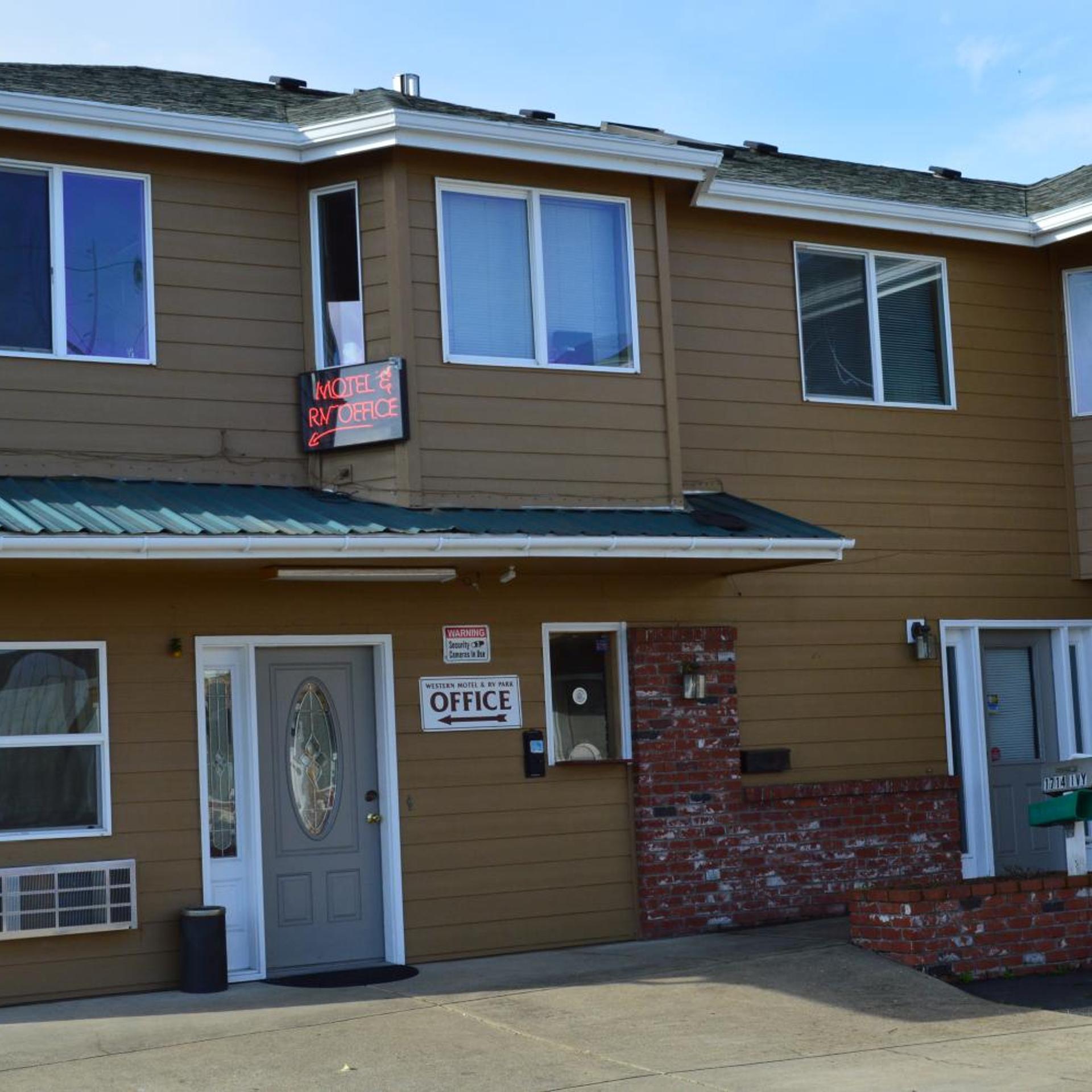Western Motel 1/15