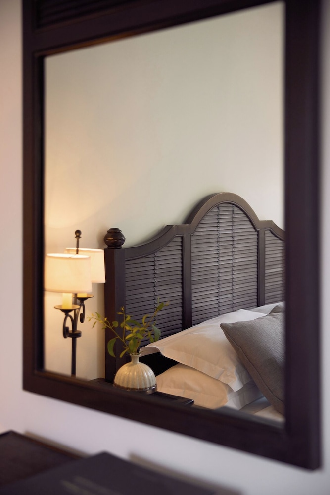 Porto Kea Suites 34/70