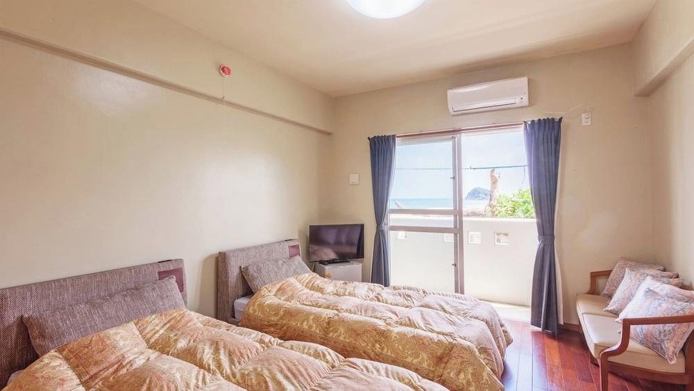 Condominium Uminchu No Yado 5/17