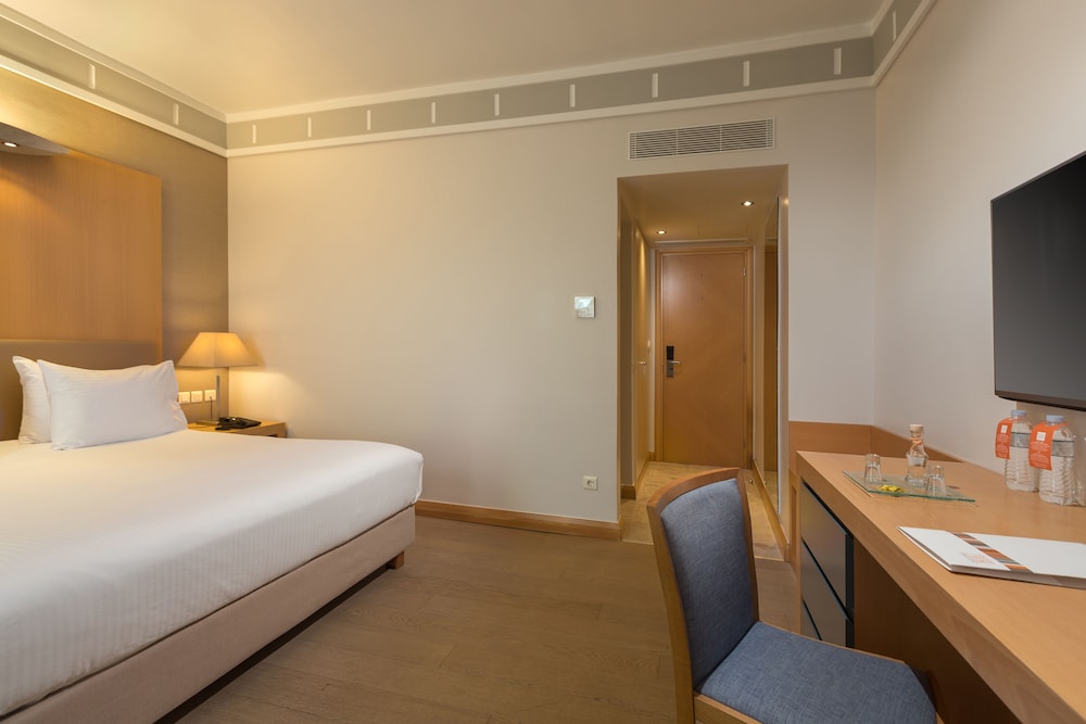 Central Athens hotel 10/29