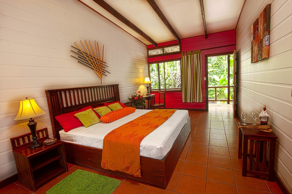 PACHIRA LODGE 21/65