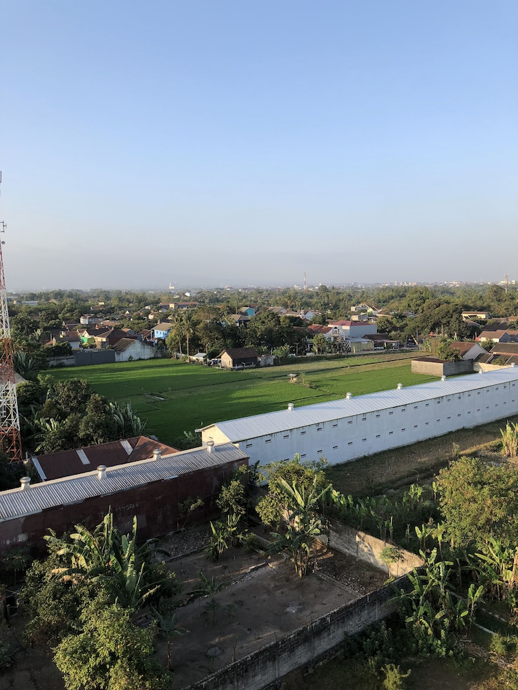 The Amartya Jogjakarta Hotel 40/49