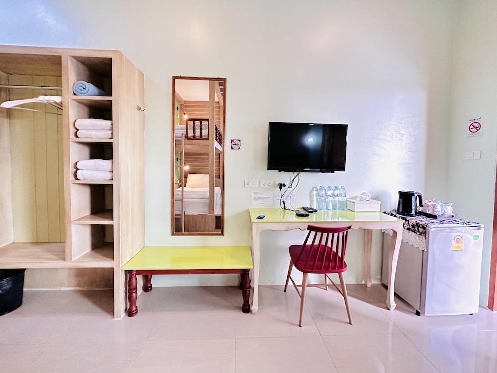 The Luna Hostel 32/50