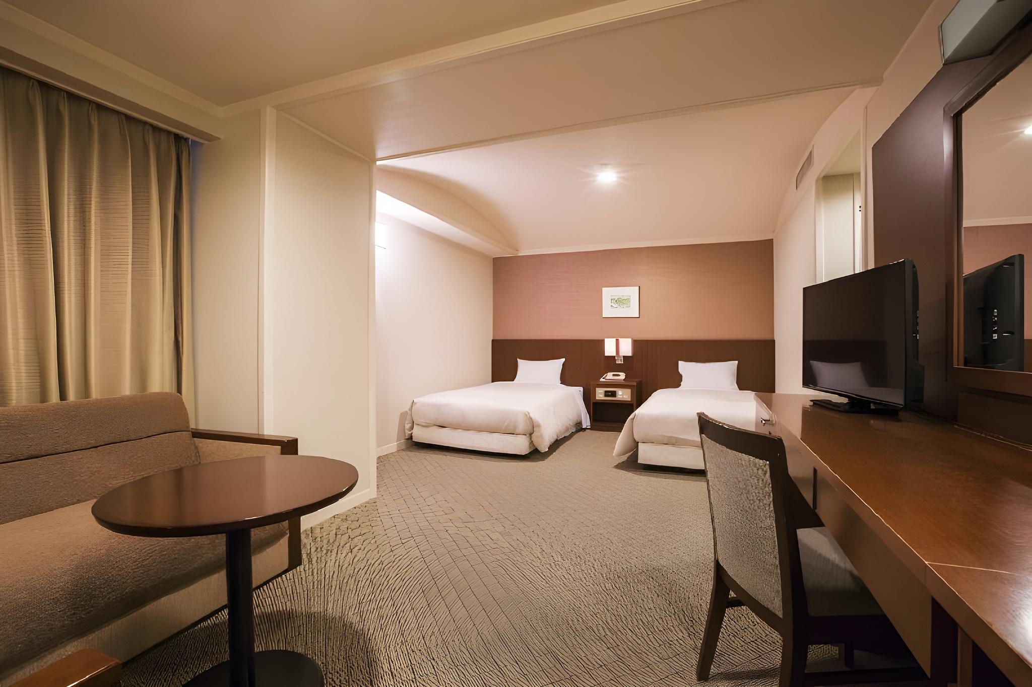 Universal Twin Room